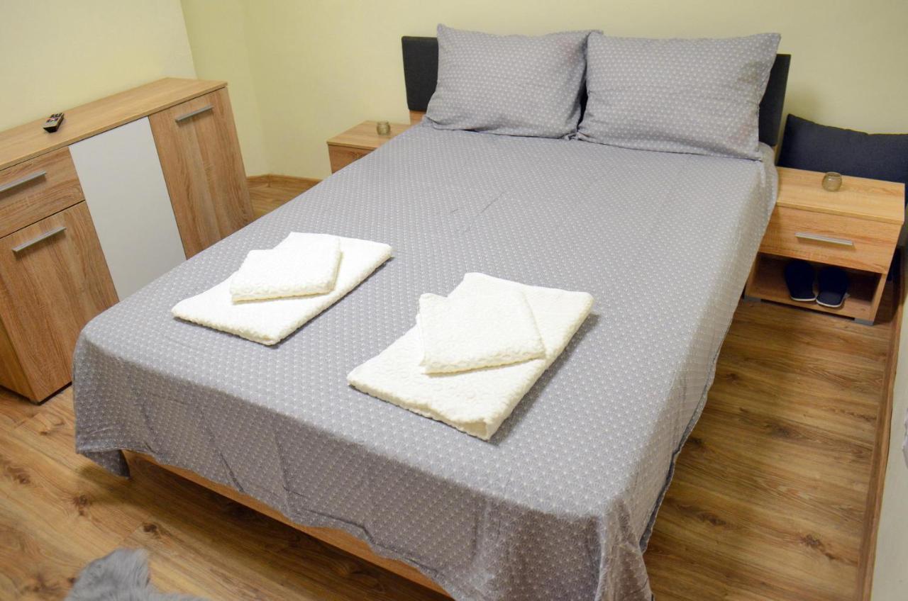 Private Apartment In The City Centre. Oradea Exterior foto
